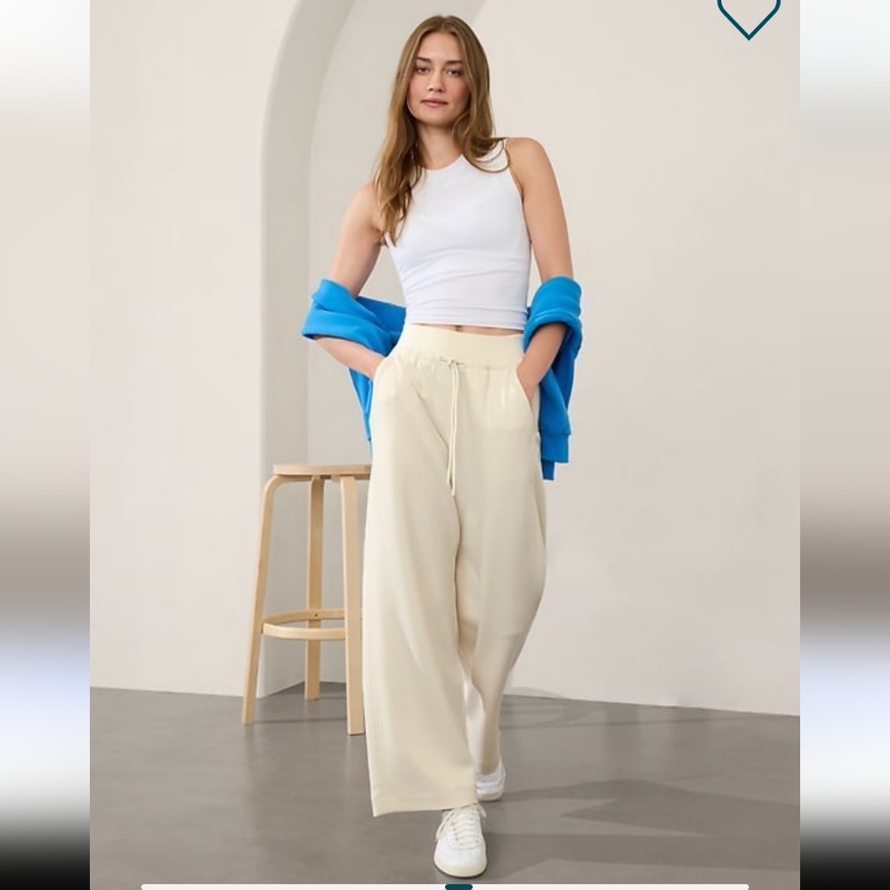 NWT- Athleta Allure High Rise Pant PLarge Bone